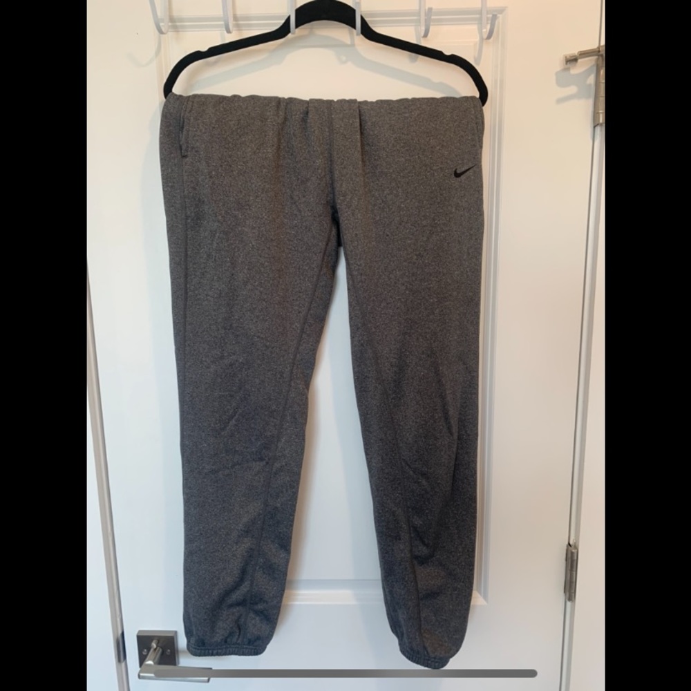 NIKE jogger sweatpants